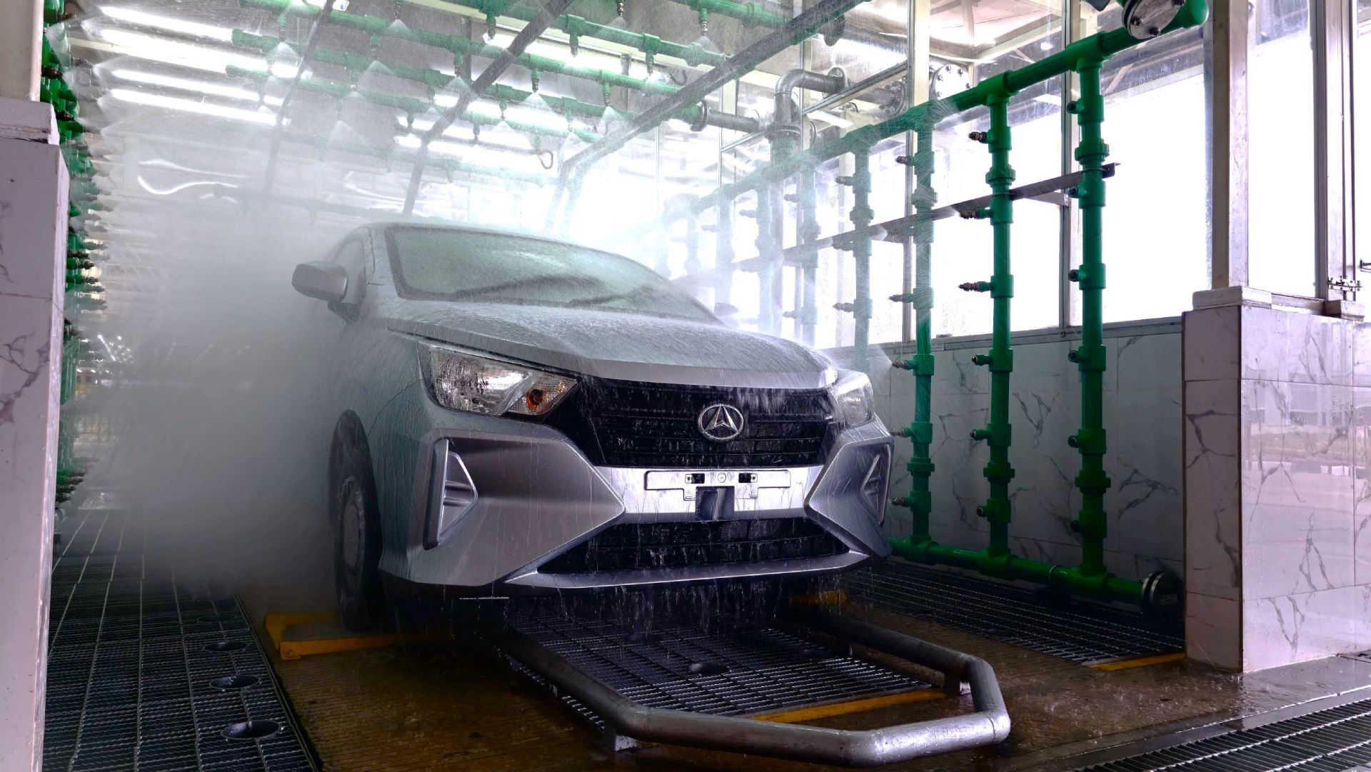 Pengecekan Kendaraan Daihatsu Di Fasilitas Water Leakage Di Kap 2