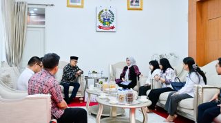 Bineka.co.id - Fatmawati Rusdi